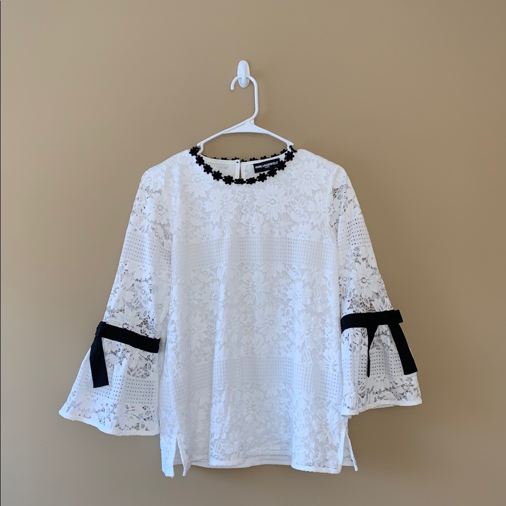 Women’s Lace Sleeve blouse